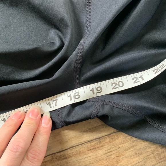 Nike athletic dri fit black with pink waist band - Picture 6 of 8